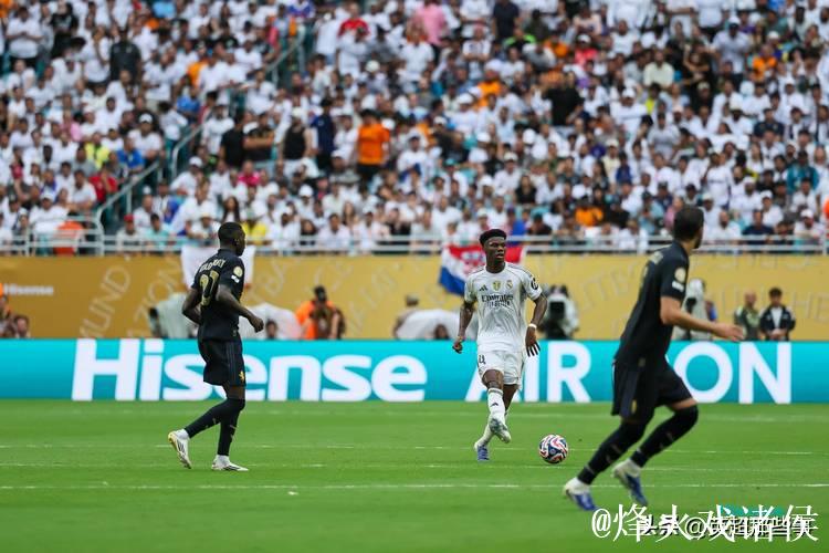 足坛风云巨变:拜仁惊险扳平,国米跃居榜首,热刺惨败三球,皇马赢得小胜 足坛风云巨变:拜仁惊险扳平,国米跃居榜首,热刺惨败三球,皇马赢得小胜