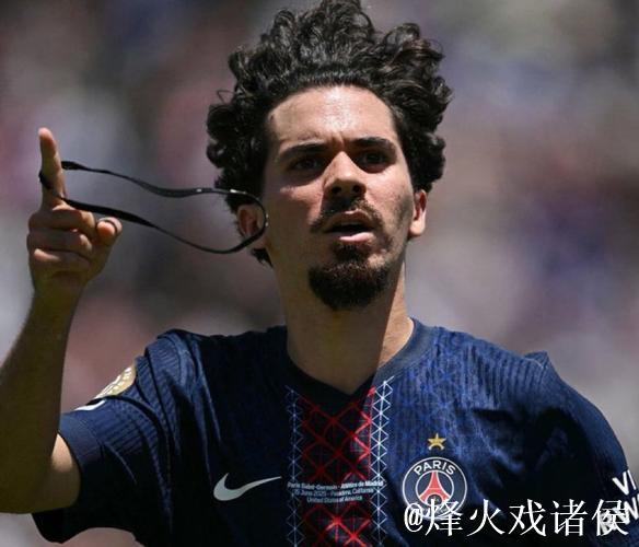 维蒂尼亚闪耀全场,当选巴黎战热刺最佳球员 维蒂尼亚闪耀全场,当选巴黎战热刺最佳球员