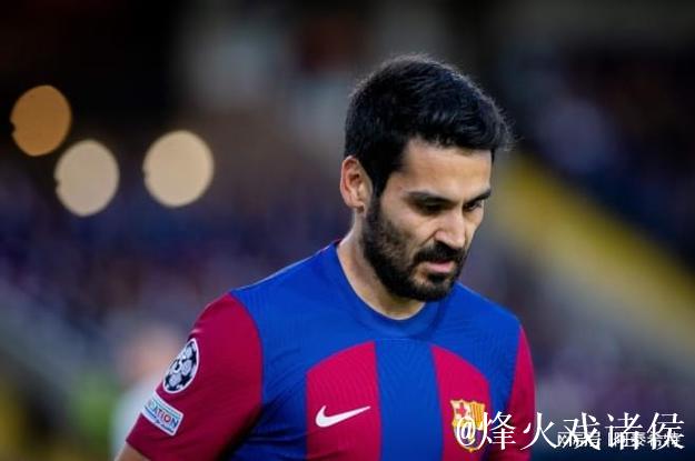 巴萨37岁前锋何去何从:选择意甲“养老”还是接受降薪留队 巴萨37岁前锋何去何从:选择意甲“养老”还是接受降薪留队