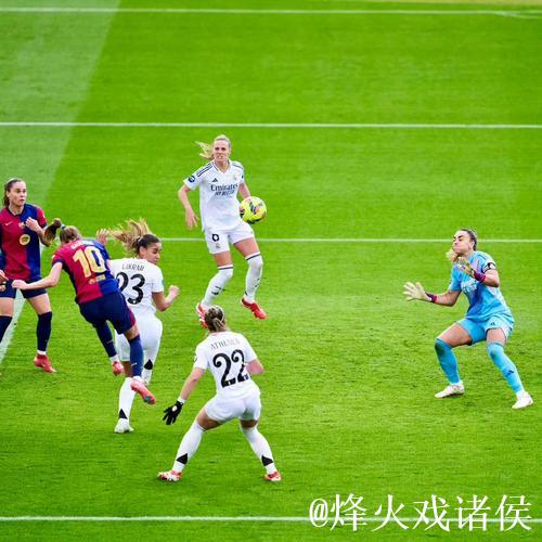 西裁委会:富尔特斯执法皇马比赛不会因外界批评而回避 西裁委会:富尔特斯执法皇马比赛不会因外界批评而回避